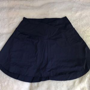 HALARA skirt with shorts. Brand new size L